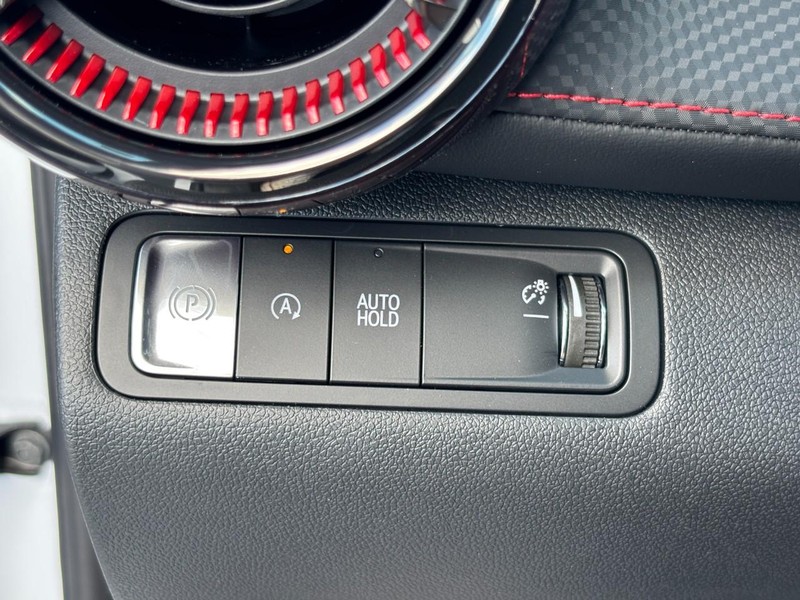 Chevrolet Equinox Vehicle Image 13