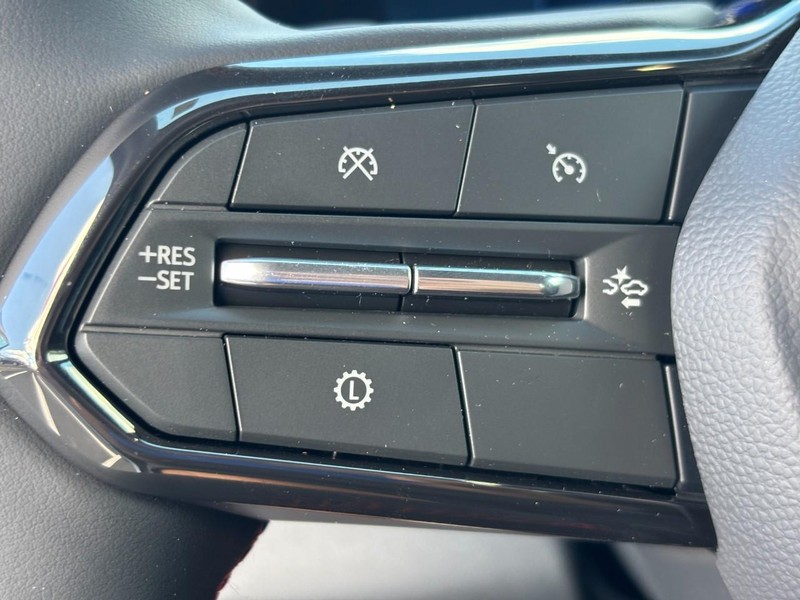 Chevrolet Equinox Vehicle Image 14