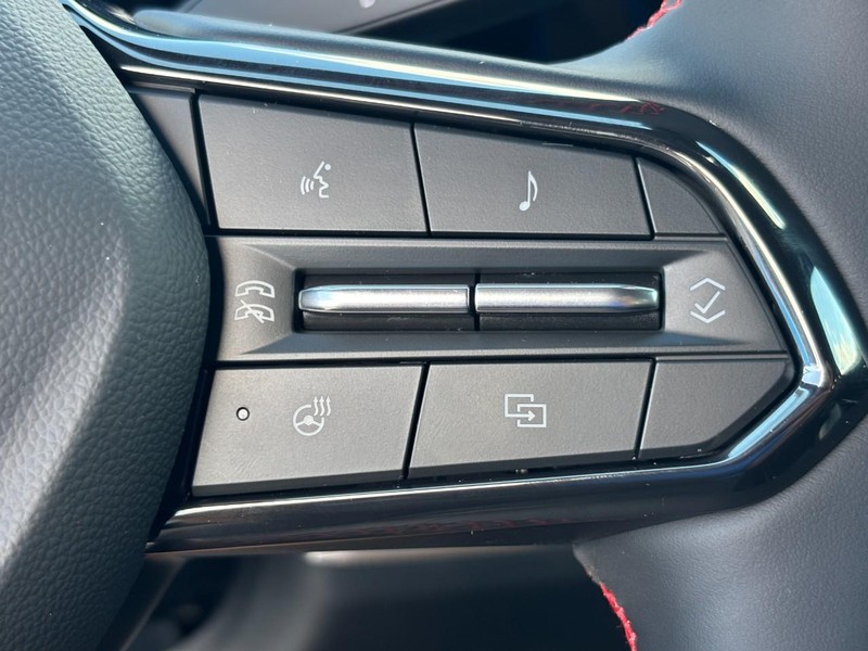 Chevrolet Equinox Vehicle Image 15