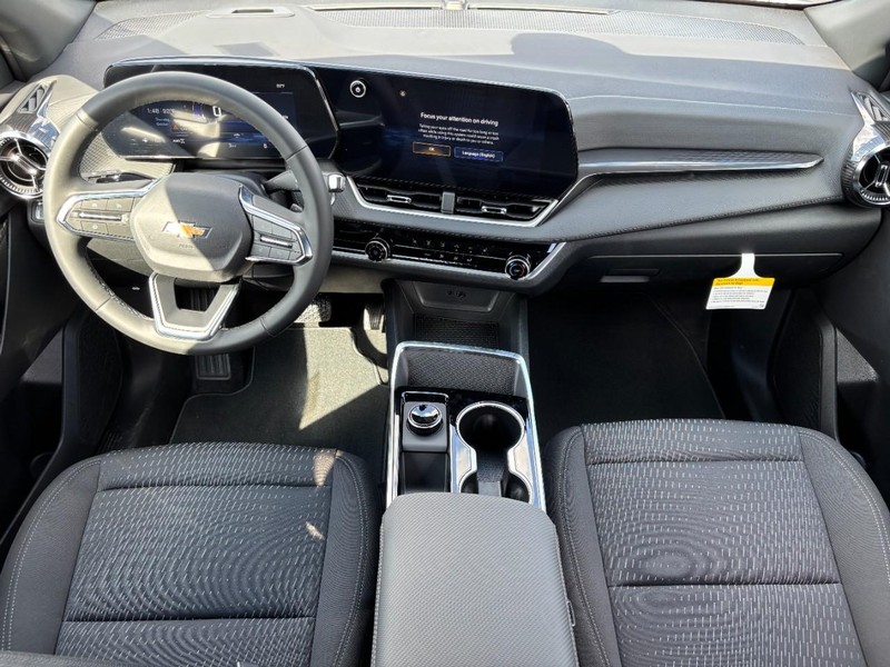 Chevrolet Equinox Vehicle Image 07