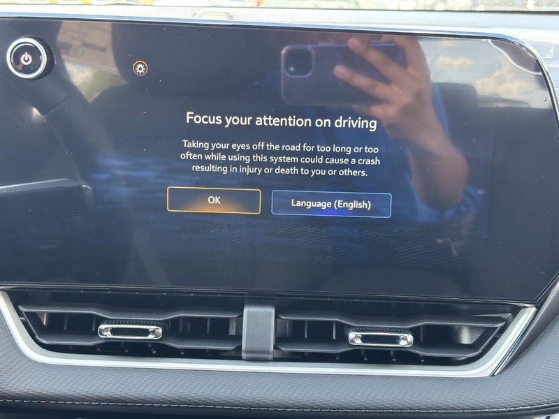 Chevrolet Equinox Vehicle Image 10