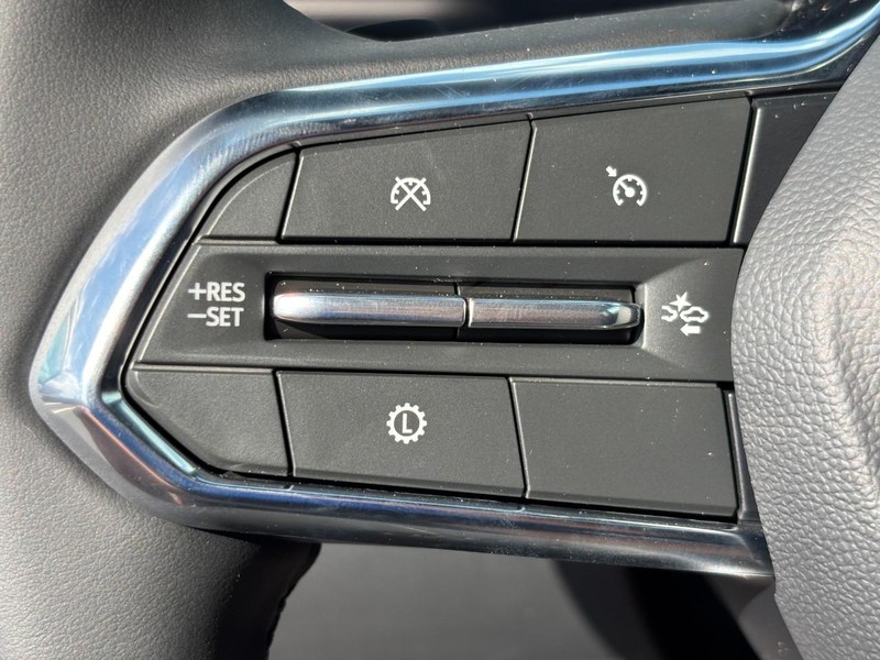 Chevrolet Equinox Vehicle Image 13