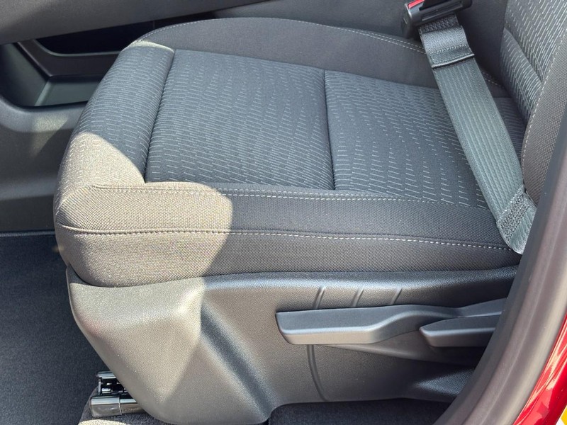 Chevrolet Equinox Vehicle Image 22