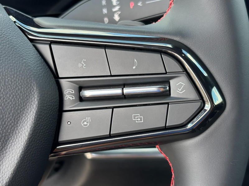 Chevrolet Equinox Vehicle Image 15