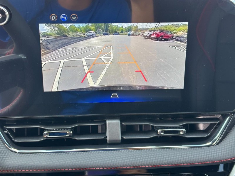 Chevrolet Equinox Vehicle Image 18