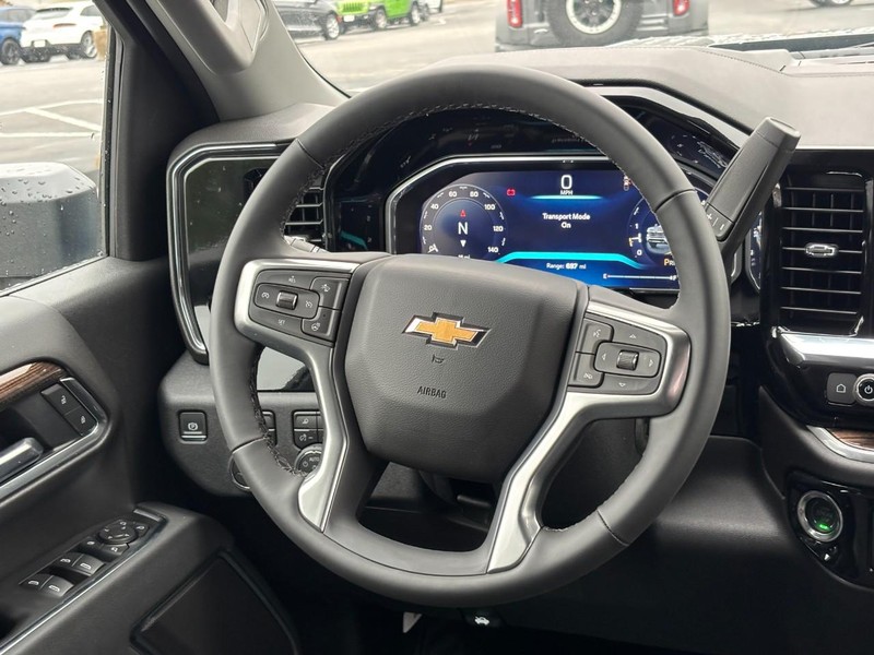 Chevrolet Silverado 3500HD Vehicle Image 08