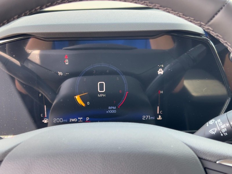 Chevrolet TrailBlazer Vehicle Image 15