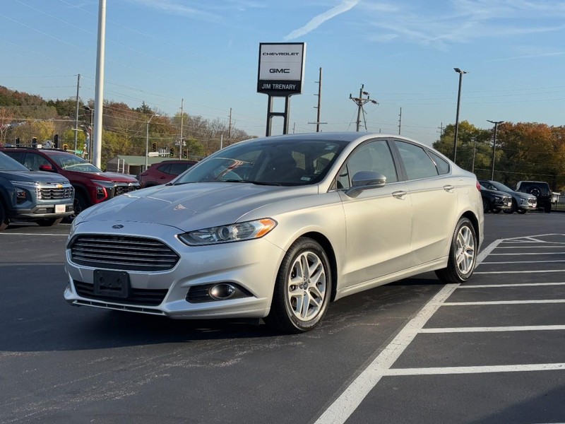 Ford Fusion Vehicle Image 08