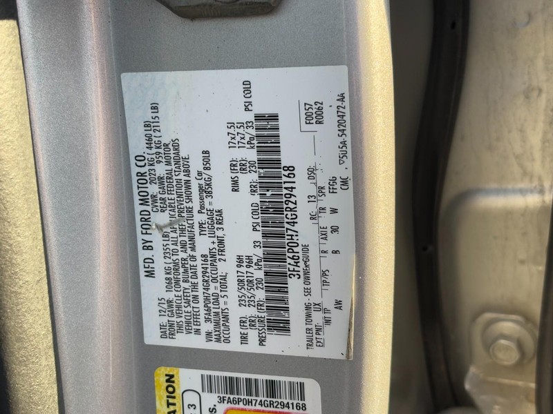 Ford Fusion Vehicle Image 26