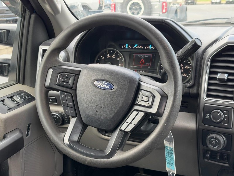 Ford F-150 Vehicle Image 12