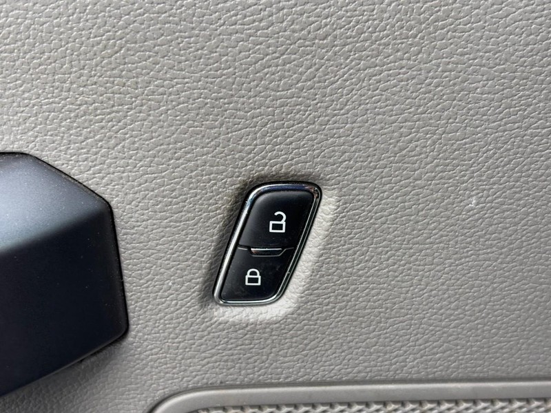 Ford F-150 Vehicle Image 26