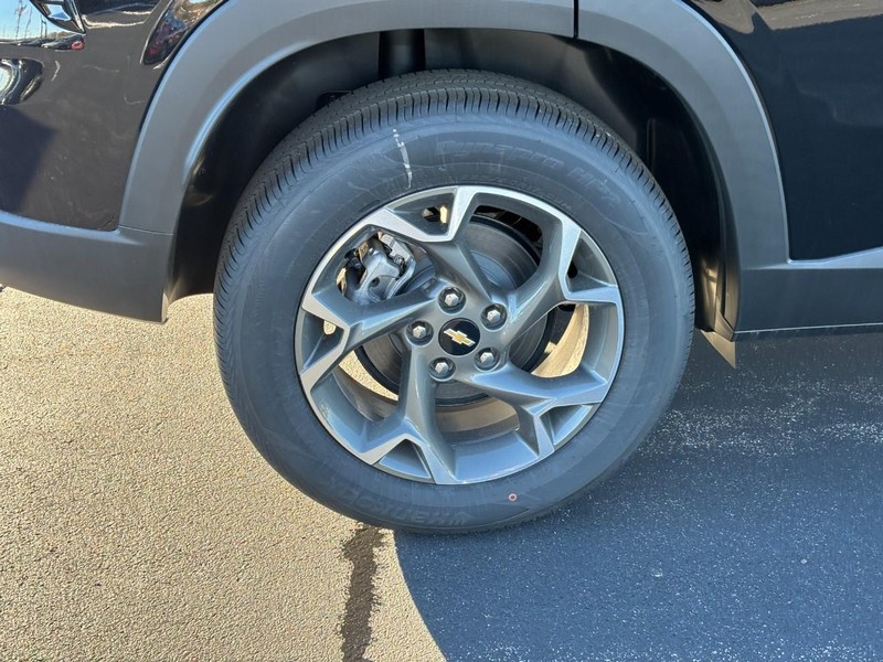 Chevrolet Trax Vehicle Image 05