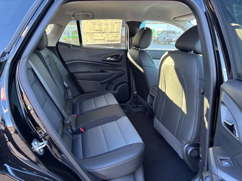 Chevrolet Trax Vehicle Image 06