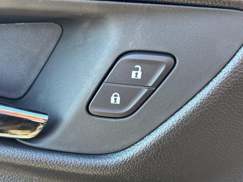 Chevrolet Trax Vehicle Image 20