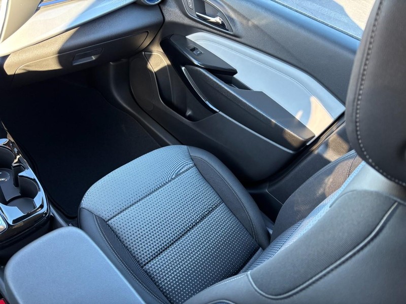 Chevrolet Trax Vehicle Image 11