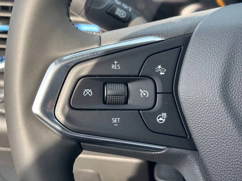 Chevrolet Trax Vehicle Image 13