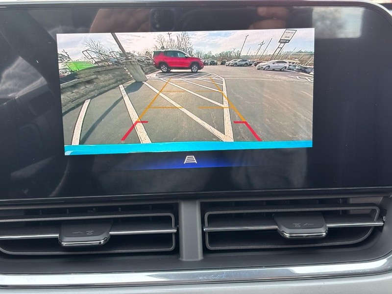 Chevrolet Trax Vehicle Image 17