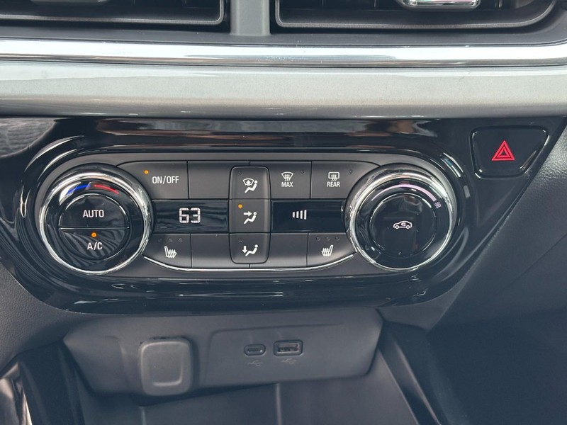 Chevrolet Trax Vehicle Image 18