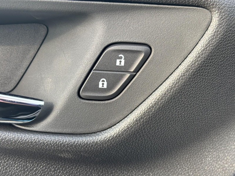 Chevrolet Trax Vehicle Image 20