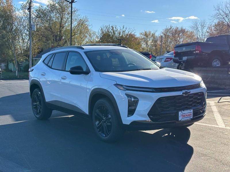 Chevrolet Trax Vehicle Image 02