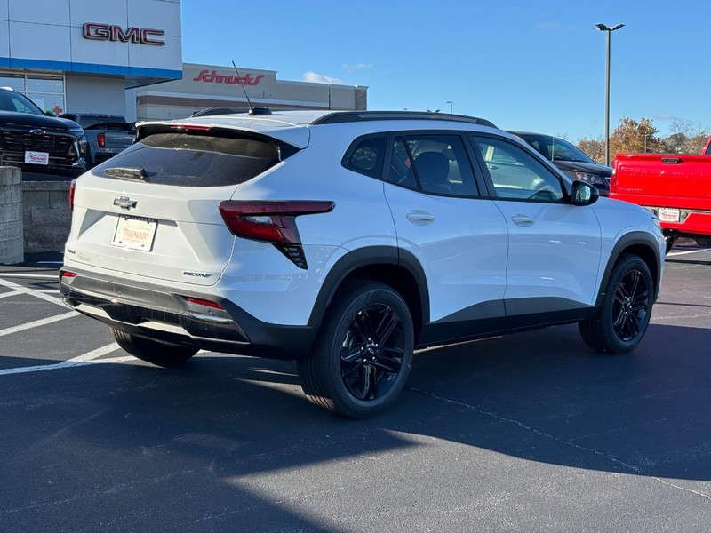 Chevrolet Trax Vehicle Image 04