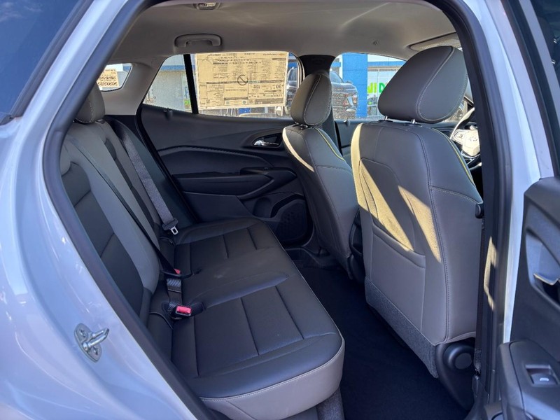 Chevrolet Trax Vehicle Image 06