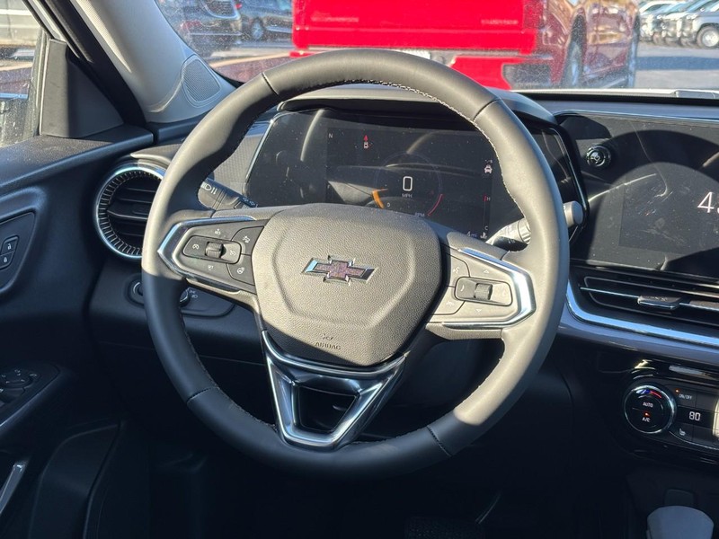 Chevrolet Trax Vehicle Image 08