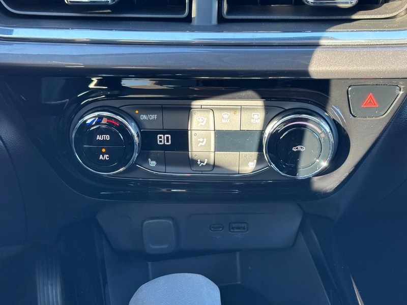 Chevrolet Trax Vehicle Image 10