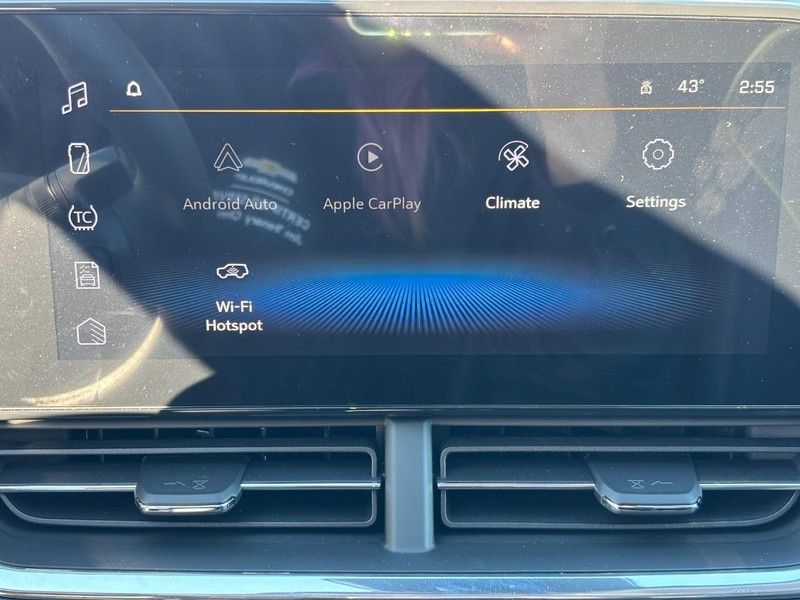 Chevrolet Trax Vehicle Image 16