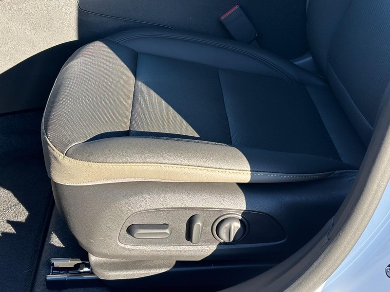 Chevrolet Trax Vehicle Image 21