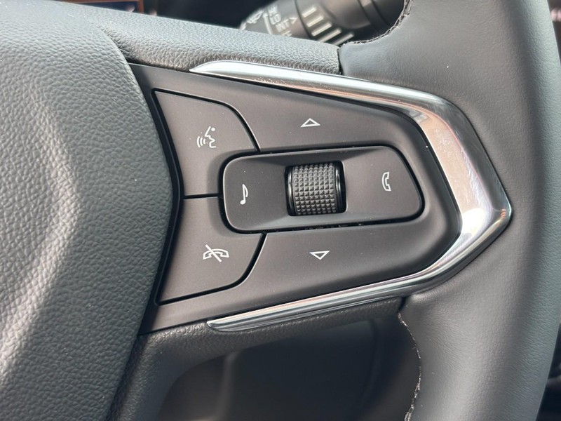 Chevrolet Trax Vehicle Image 14