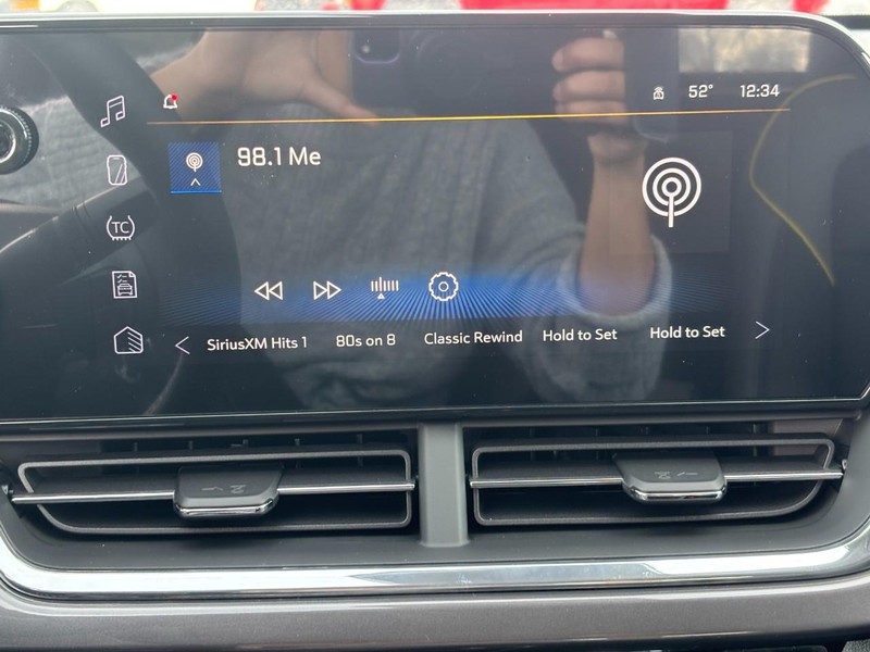 Chevrolet Trax Vehicle Image 16