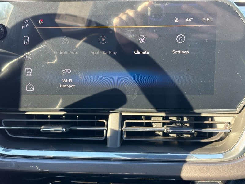 Chevrolet Trax Vehicle Image 09