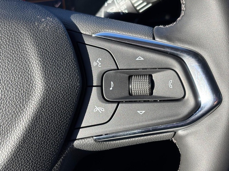 Chevrolet Trax Vehicle Image 14