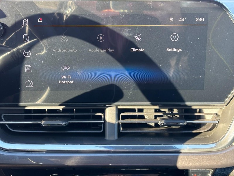 Chevrolet Trax Vehicle Image 16