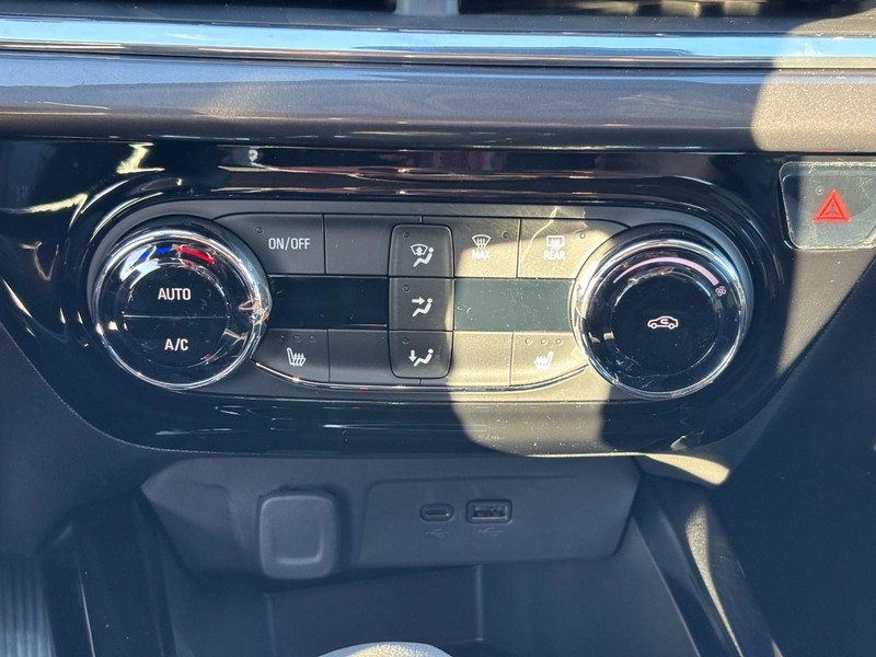 Chevrolet Trax Vehicle Image 18