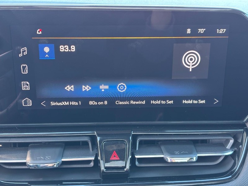 Chevrolet TrailBlazer Vehicle Image 16