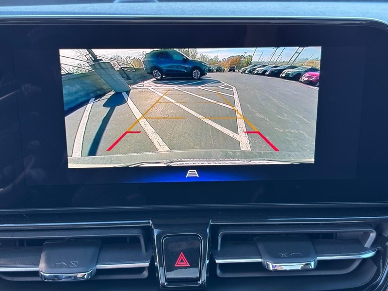 Chevrolet TrailBlazer Vehicle Image 17