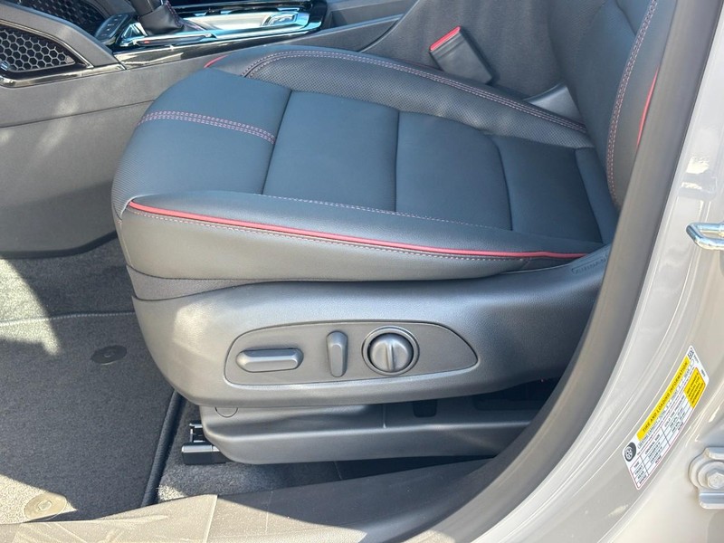 Chevrolet TrailBlazer Vehicle Image 21