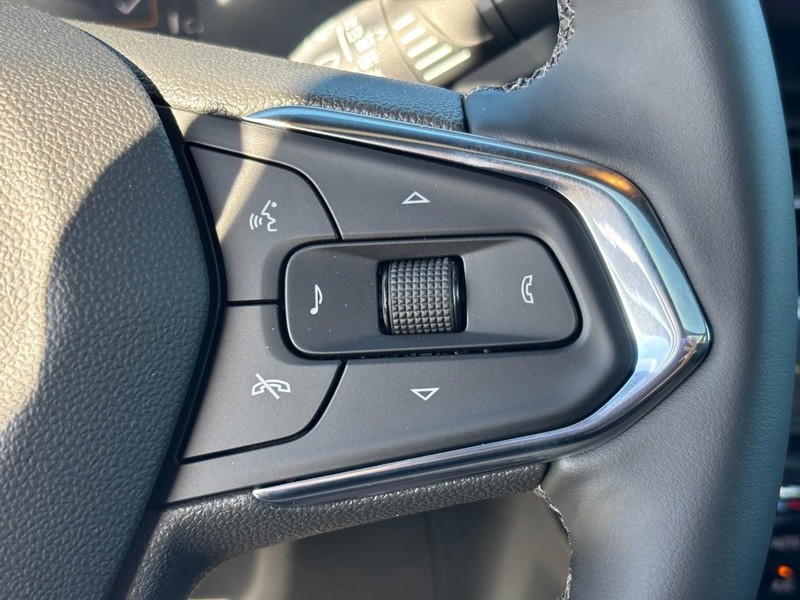 Chevrolet TrailBlazer Vehicle Image 14