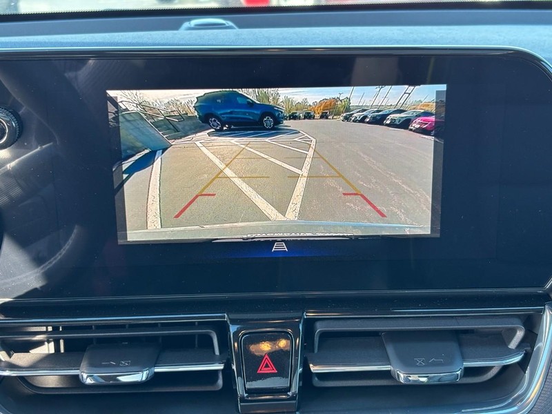 Chevrolet TrailBlazer Vehicle Image 17