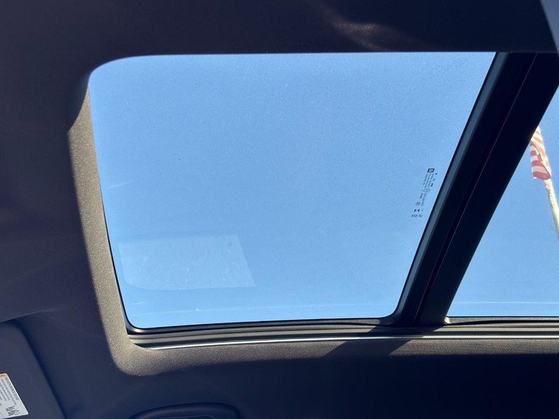 Chevrolet TrailBlazer Vehicle Image 22