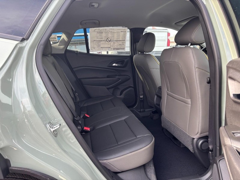 Chevrolet Trax Vehicle Image 06