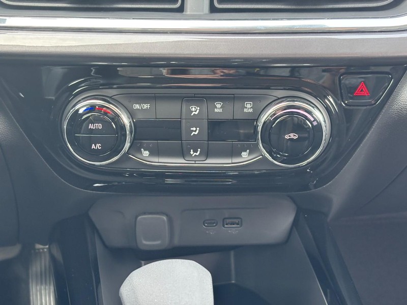 Chevrolet Trax Vehicle Image 10