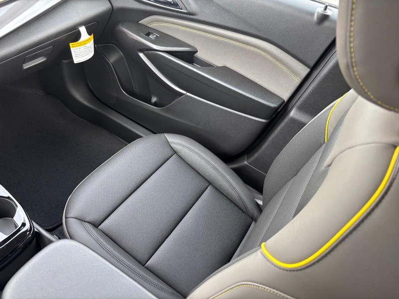 Chevrolet Trax Vehicle Image 11