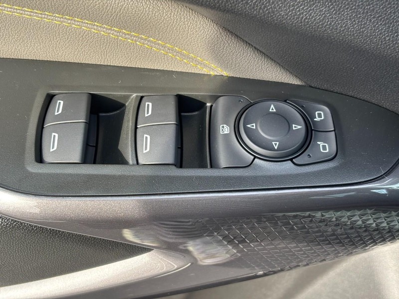 Chevrolet Trax Vehicle Image 19