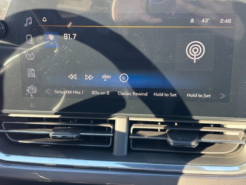 Chevrolet Trax Vehicle Image 08