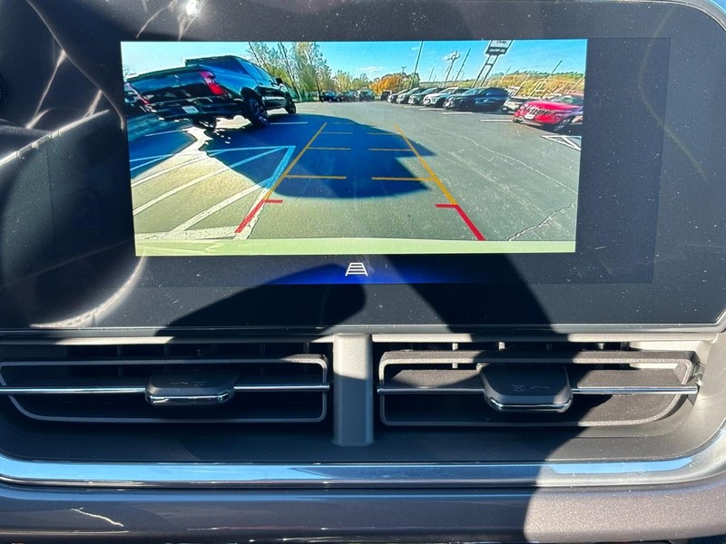 Chevrolet Trax Vehicle Image 16