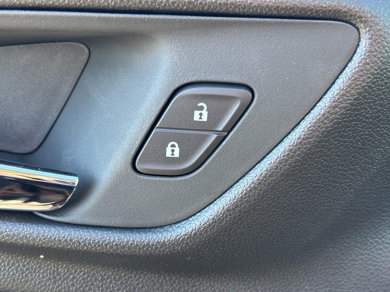 Chevrolet Trax Vehicle Image 19