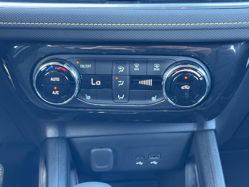 Chevrolet TrailBlazer Vehicle Image 10